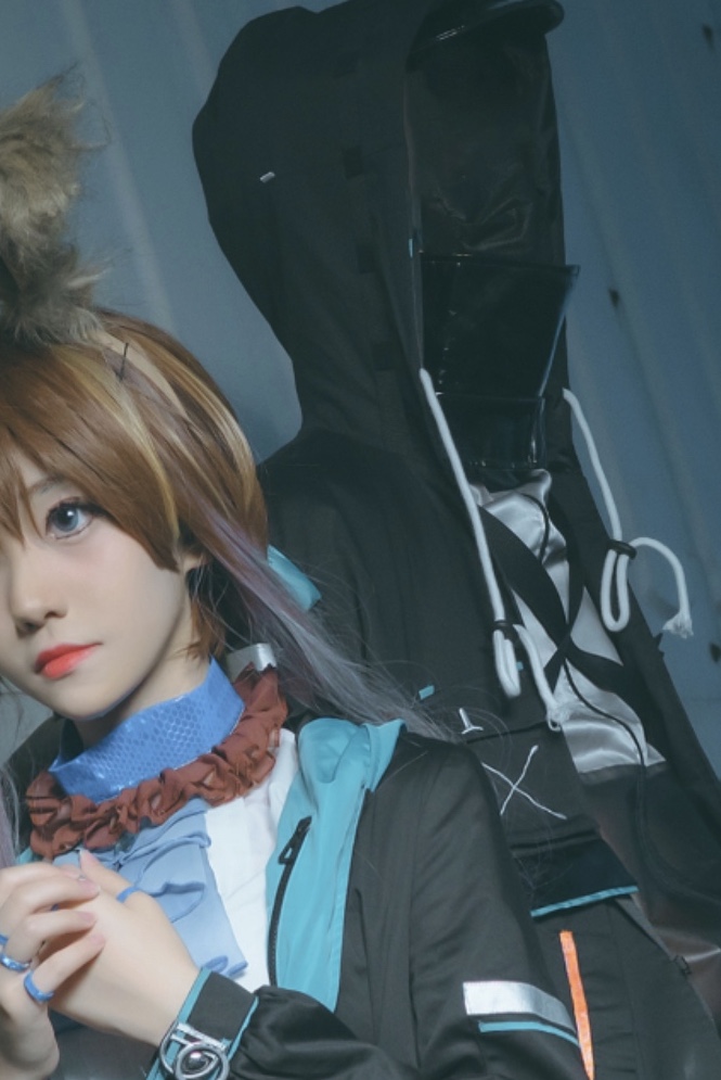 Cosplay: 南桃Momoko 阿米娅原皮 26P 高清收藏版