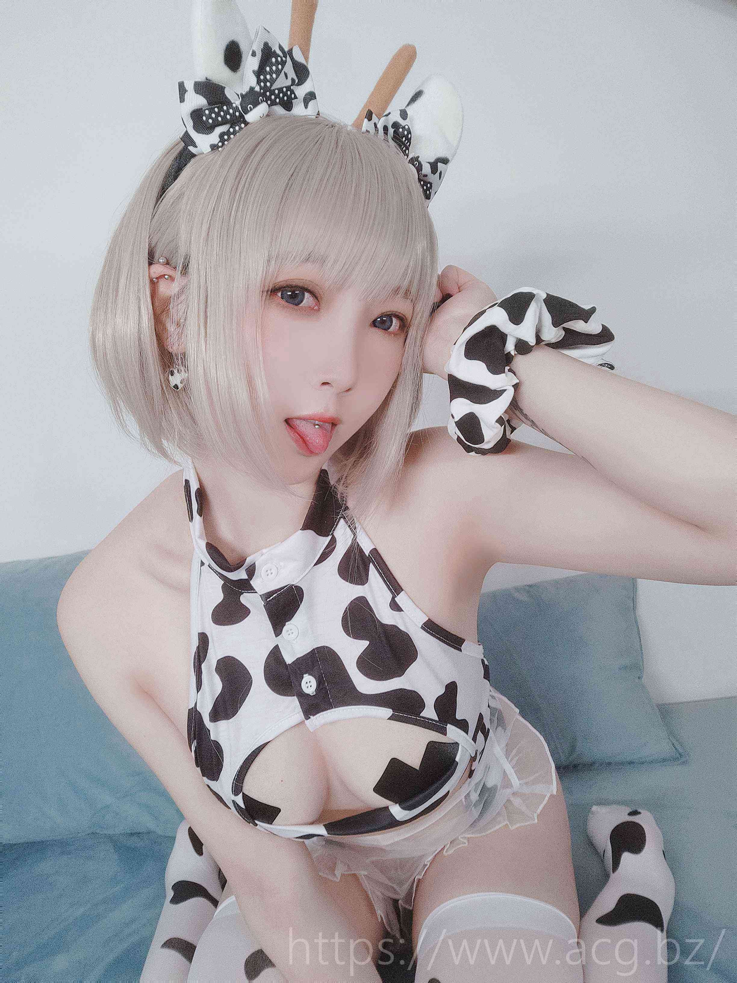 Cosplay：名濑弥七 巨乳奶牛[50P5V] 百度云下载