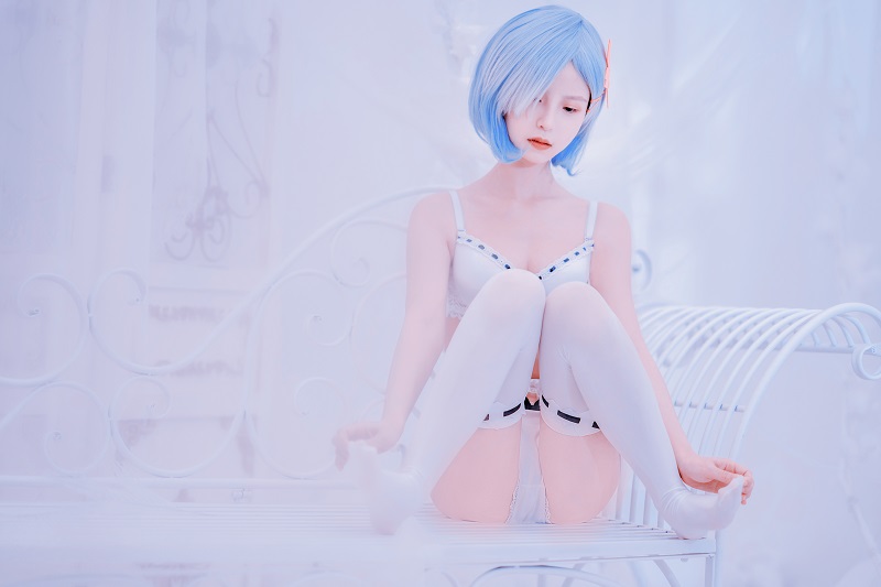 Cosplay： 晕崽Zz 雷姆 【30P】 高清收藏版