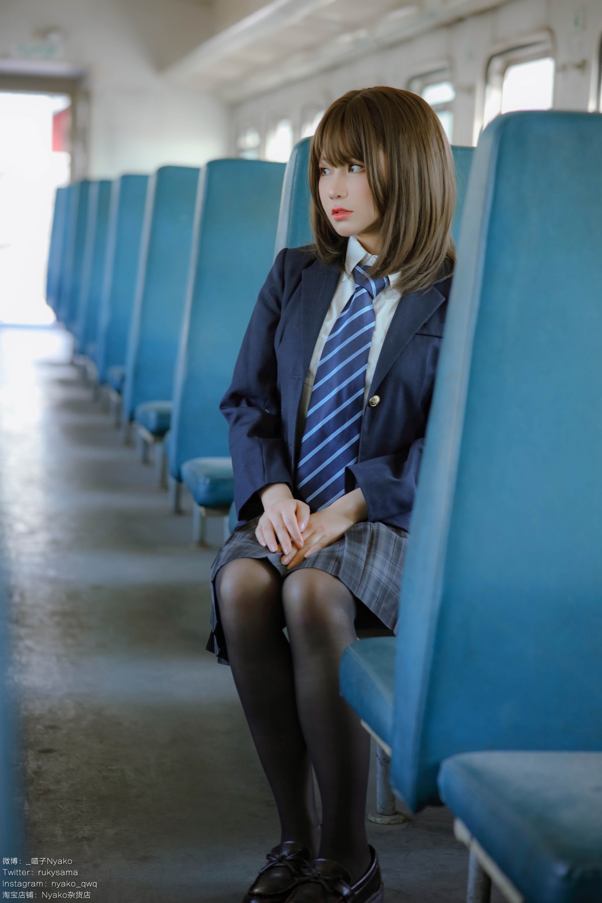 Cosplay：Nyako喵子 火车JK制服 80P