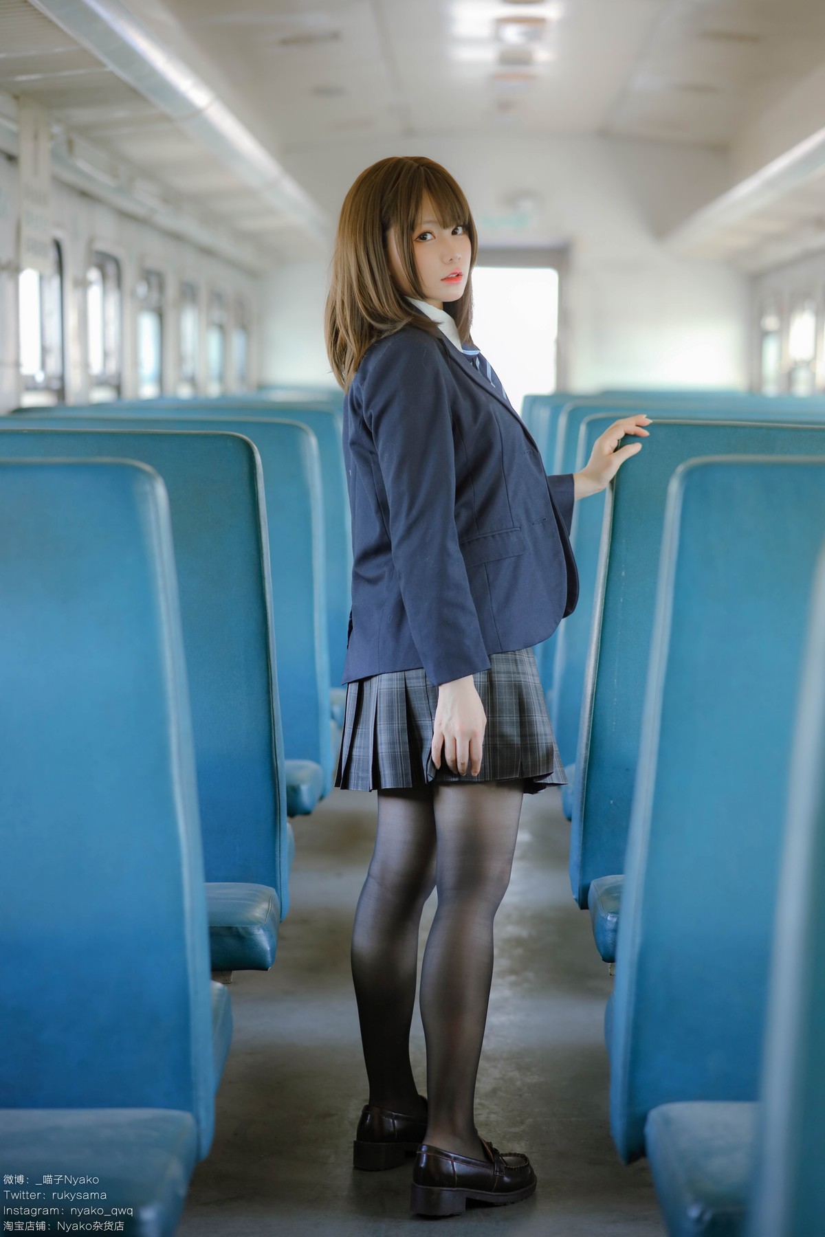 Cosplay：Nyako喵子 火车JK制服 80P