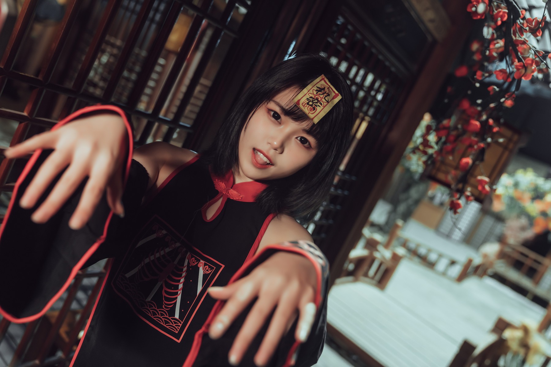 Cosplay：七月喵子 小僵尸 22P
