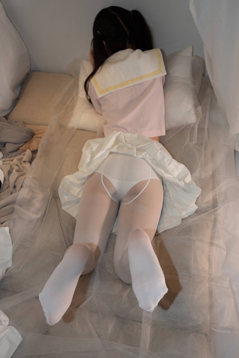 JK制服：可爱的白丝JK妹子 102P1V