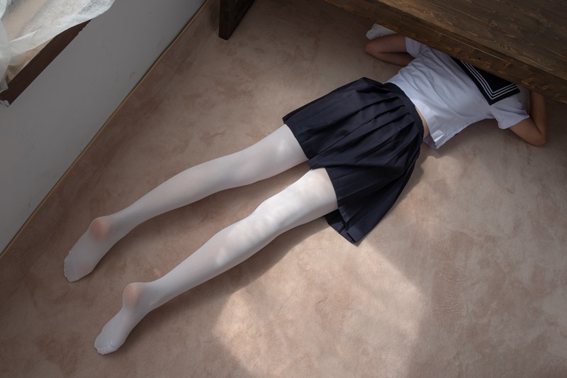 JK：白丝水手服妹子 [144P-1.43GB]