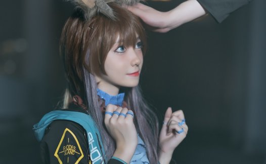 Cosplay: 南桃Momoko 阿米娅原皮 26P 高清收藏版