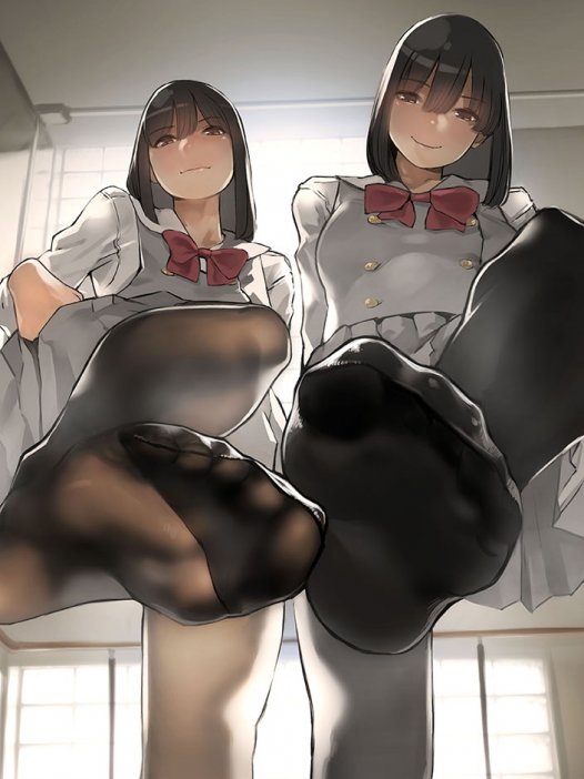 二次元足控图片:看看你的小脚丫