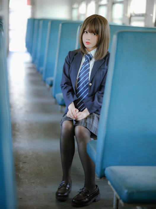 Cosplay：Nyako喵子 火车JK制服 80P