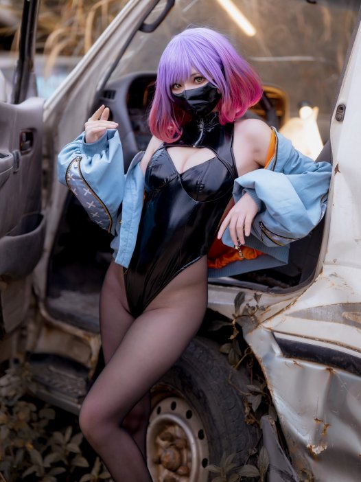 Cosplay：是三不是世 LUNA 41P