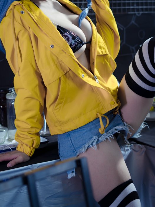 Cosplay 小仓千代 月舰长写真 40P