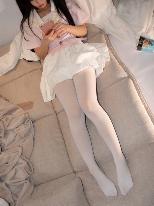 JK制服:可爱的白丝JK妹子 102P1V